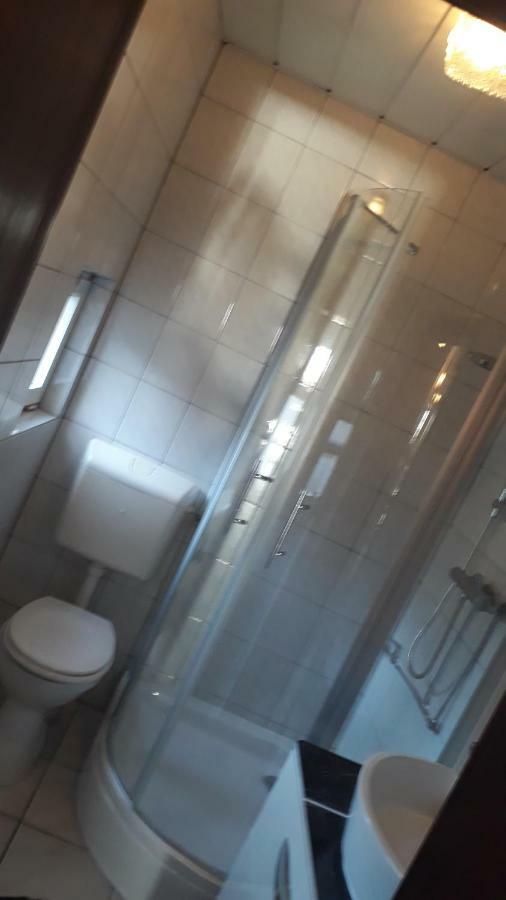 Ferienwohnung Villa Del Viola Leonardo Apartment Heinsberg  Luaran gambar